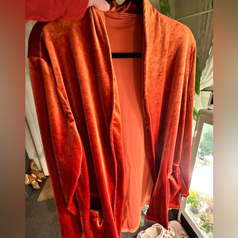 Burnt orange velvet blazer open cardigan type, lightweight, stretchy, cute!